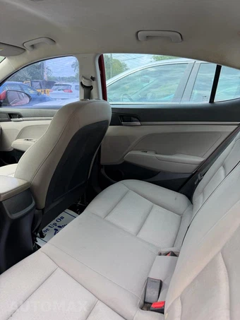2018 Hyundai Elantra SE Sedan - miniatura 13