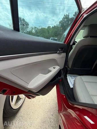 2018 Hyundai Elantra SE Sedan - miniatura 16