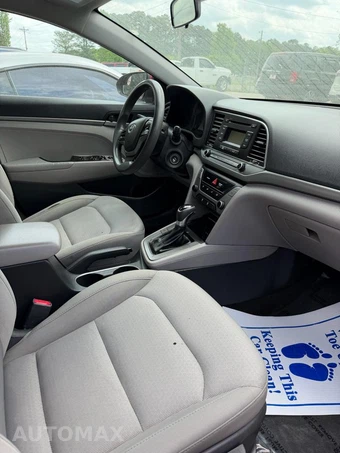 2018 Hyundai Elantra SE Sedan - miniatura 17