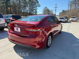 2018 Hyundai Elantra SE Sedan - miniatura 2