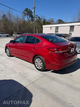 2018 Hyundai Elantra SE Sedan - miniatura 4