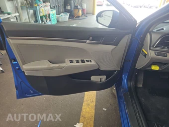 2018 Hyundai Elantra SE Sedan – miniatura 15