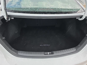 2018 Hyundai Elantra SEL Sedan – miniatura 19