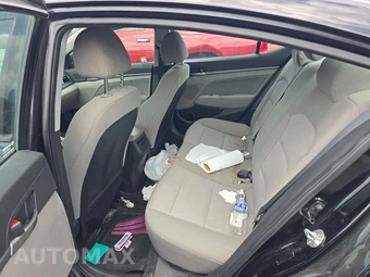 2018 Hyundai Elantra SEL Sedan – miniatura 13