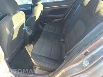 2018 Hyundai Elantra SEL Sedan – miniatura 13
