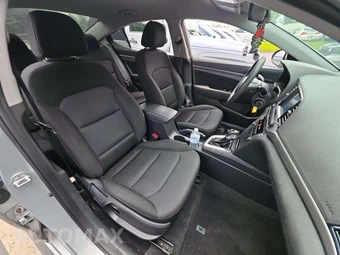 2018 Hyundai Elantra SEL Sedan – miniatura 18
