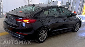 2018 Hyundai Elantra SEL Sedan – miniatura 4