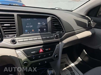 2018 Hyundai Elantra SEL Sedan – miniatura 10