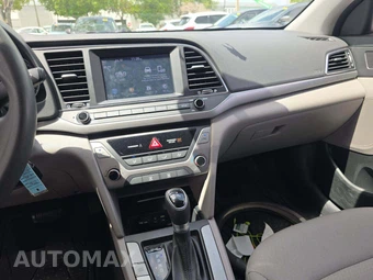 2018 Hyundai Elantra SEL Sedan – miniatura 7