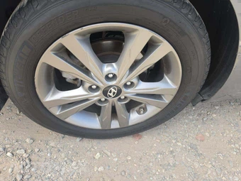 2018 Hyundai Elantra SEL Sedan - miniatura 27