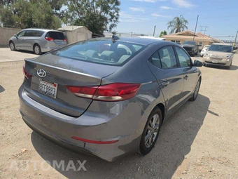 2018 Hyundai Elantra SEL Sedan - miniatura 3