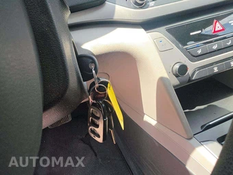 2018 Hyundai Elantra SEL Sedan - miniatura 8