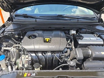 2018 Hyundai Elantra SEL Sedan - miniatura 15