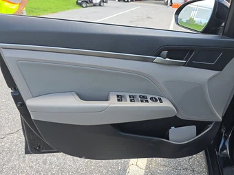 2018 Hyundai Elantra SEL Sedan - miniatura 9