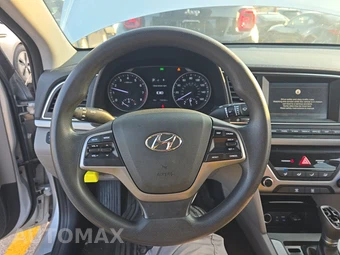 2018 Hyundai Elantra SEL Sedan – miniatura 10
