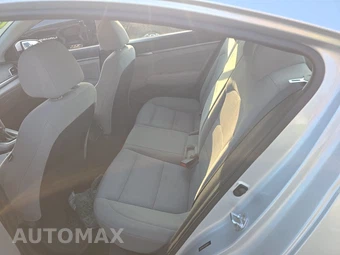 2018 Hyundai Elantra SEL Sedan – miniatura 13