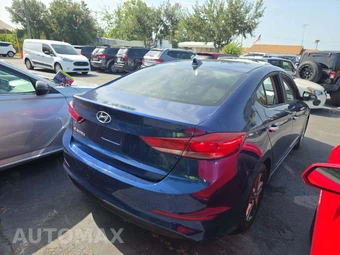 2018 Hyundai Elantra SEL Sedan – miniatura 3