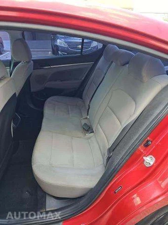 2018 Hyundai Elantra SEL Sedan – miniatura 13