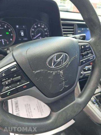 2018 Hyundai Elantra SEL Sedan – miniatura 25