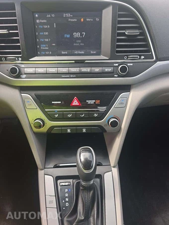 2018 Hyundai Elantra SEL Sedan - miniatura 10