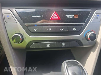 2018 Hyundai Elantra SEL Sedan - miniatura 26