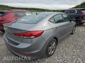 2018 Hyundai Elantra SEL Sedan - miniatura 4