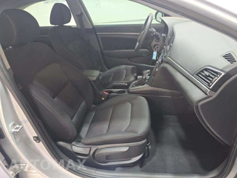 2018 Hyundai Elantra SEL Sedan - miniatura 18
