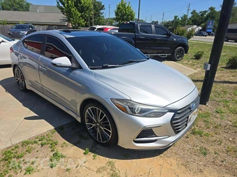 2018 Hyundai Elantra Sport Sedan - miniatura 4