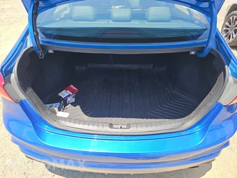 2018 Hyundai Elantra Sport Sedan - miniatura 16