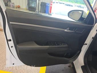 2018 Hyundai Elantra Value Edition Sedan – miniatura 9