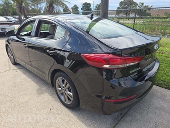 2018 Hyundai Elantra Value Edition Sedan - miniatura 2