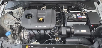 2018 Hyundai Elantra Value Edition Sedan - miniatura 8