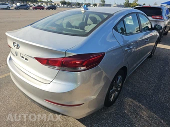 2018 Hyundai Elantra Value Edition Sedan - miniatura 4