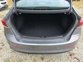 2018 Hyundai Elantra Value Edition Sedan – miniatura 11