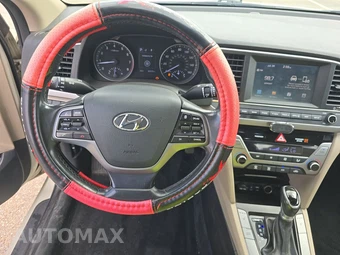 2018 Hyundai Elantra Value Edition Sedan - miniatura 11