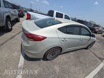 2018 Hyundai Elantra Value Edition Sedan - miniatura 4