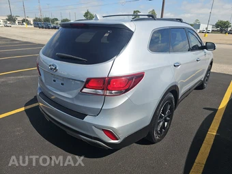 2018 Hyundai Santa Fe SE – miniatura 4