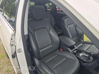 2018 Hyundai Santa Fe SE Ultimate – miniatura 16