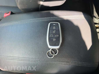 2018 Hyundai Santa Fe Sport 2.0T Ultimate - miniatura 5