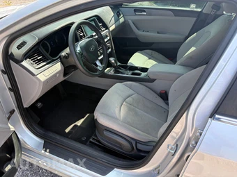 2018 Hyundai Sonata SE - miniatura 6