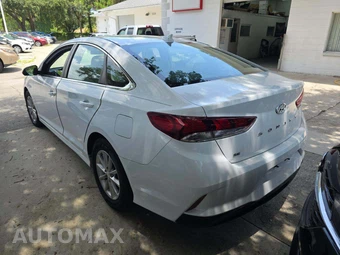 2018 Hyundai Sonata SE – miniatura 2