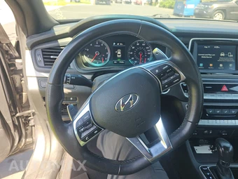 2018 Hyundai Sonata Sport – miniatura 10