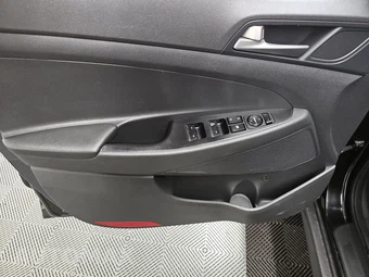 2018 Hyundai Tucson SE – miniatura 9