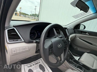 2018 Hyundai Tucson SE - miniatura 27
