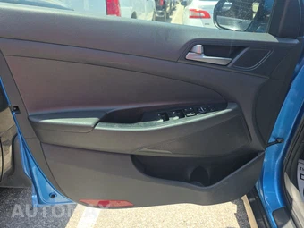2018 Hyundai Tucson SEL – miniatura 9