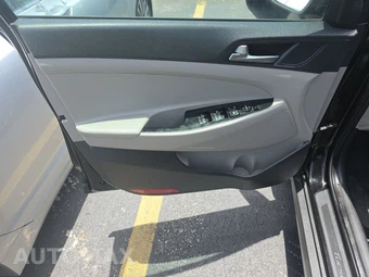 2018 Hyundai Tucson SEL – miniatura 9
