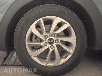 2018 Hyundai Tucson SEL Plus – miniatura 9