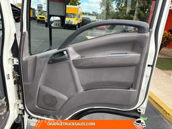 2018 Isuzu NPR – miniatura 10