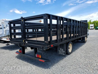 2018 Isuzu NPR HD Base Low Tilt - miniatura 4