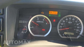 2018 Isuzu NPR XD Base Low Tilt – miniatura 19